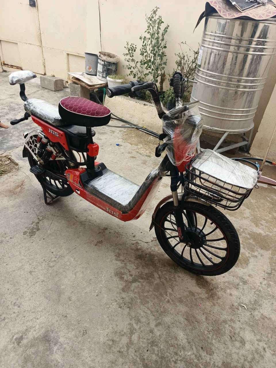 سلام عليكم  دراجع شحن للبيع  موديل 2023 
5بطاريات دراجه  خير من الله  سعرها 200الف 
 مكاني ديالئ بعقوبه تحرير  
الستفسار اتصال برقم ***********
