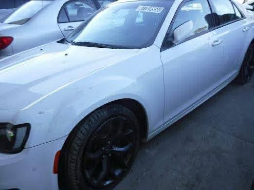 🚘 كرايسلر C300 2021
🌍 وارد أمريكي
🔺 كامل المواصفات S
◾ هيمي 5700
◾ اللون أبيض
🔺 ممشى السيارة 62 ألف ميل
⚙️ حجم المحرك 5700 cc
🛠️ الأضرار
◾ حادث جاملغ عكس السائق
📍 مكان السيارة كربلاء
 السعر ٢٩٥


**إذا كنت صاحب هذا الإعلان وتريد حذفه لأي سبب، رجاءا أرسل رسالة إلى الدعم الفني**