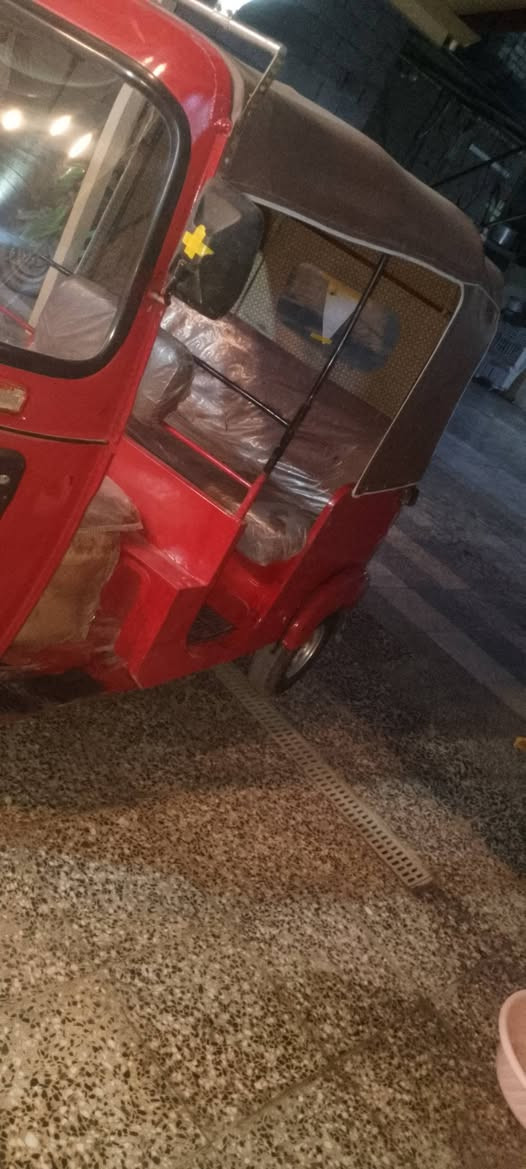 سلام عليكم تكتك موديل 2018 تكتك نضيفه اوراق سحب تكفلك سرقه وعشريه تكتك نضيفه خير من الله مكاني بغدادالعبيدي سعر3300وبيه مجال الرقم الاتصال ***********
