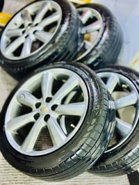 حمودي الحلاق • قطع غيار