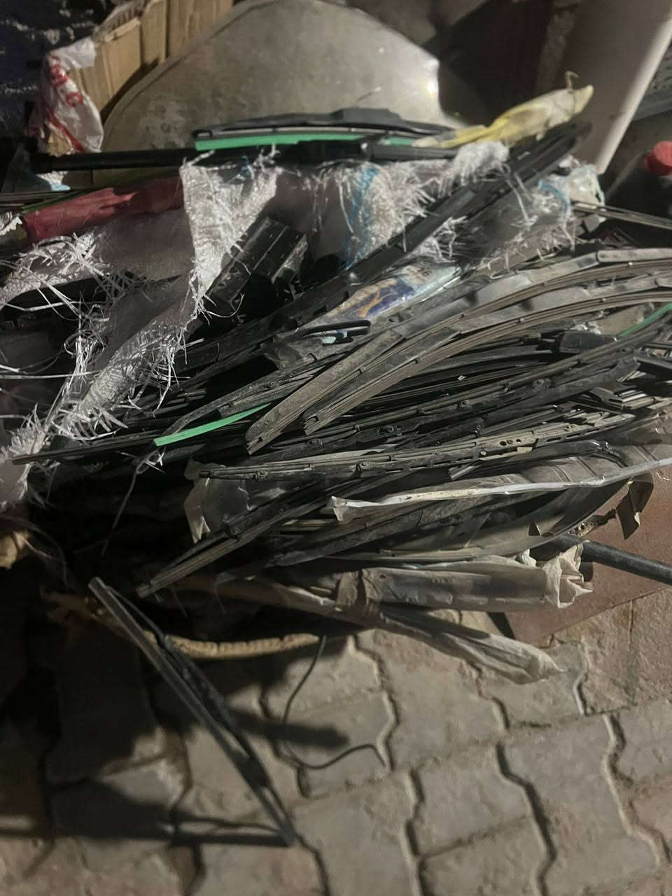 لايت وبك لايت جميع أنواع السيارات ياباني وكوري حاويه ضفاير فيش اصلي مصاطر جاررجر شمسيات أنواع واشكال كله اصلي بكاني بصره الشراي يراسلني ابيع جمله والشرااي بي خير ويدلل


**إذا كنت صاحب هذا الإعلان وتريد حذفه لأي سبب، رجاءا أرسل رسالة إلى الدعم الفني**