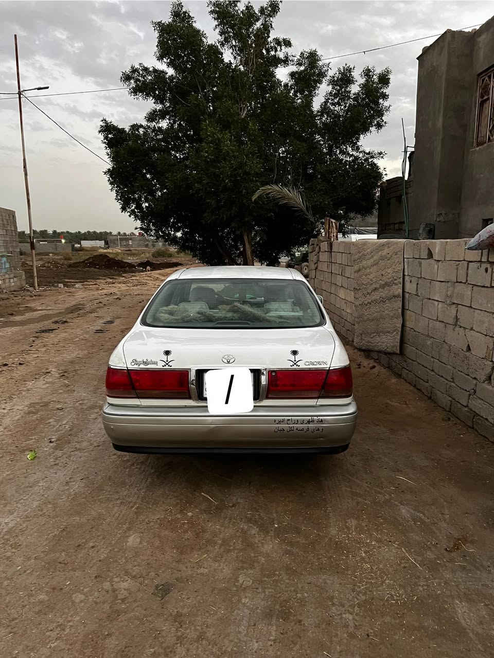 السلام عليكم ملكه للبيع موديل2000 رقم توه مجدد صارله 30 يوم مكينه ثنين ونص فيفتي مكفوله من الضربه والكص والنقل والعيب الشرعي كفاله عامه السياره واحد على واحد تدفىه وتبريد حداده جديده تخم تاير كرستال 
اصل السعر 130  للاستفسار عًرقم تالي  *********** مكان البصره قضاء المدينه
