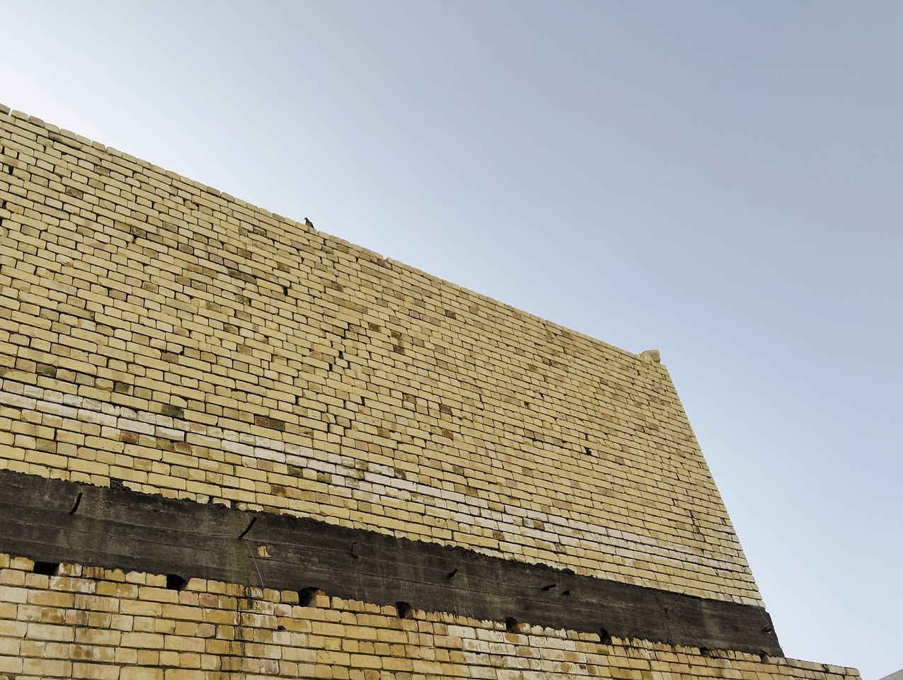 السلام عليكم كوادر بناء متفرغ حالياً شغل مهندسين ستمرار في العمل البيت الي نطب بي ما نطلع عنه اله يكمل قياسات مضبوطه وزن مضبوط وشغل ليرضه بي الله *********** ///‪0783 839 1785
