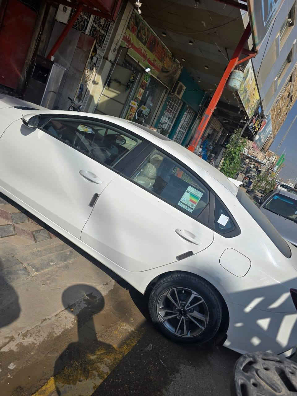 كيا سيراتو ٢٠٢٢ رقم اربيل تريد وكاله تريد تحويل  بيها صبغ بالدوسه ماشيه ٨٠ الف فول عده البصمه محرك ١٦٠٠ عنواني ناصريه
سعرها ١٦٥ وبيها مجال بسيط
***********
