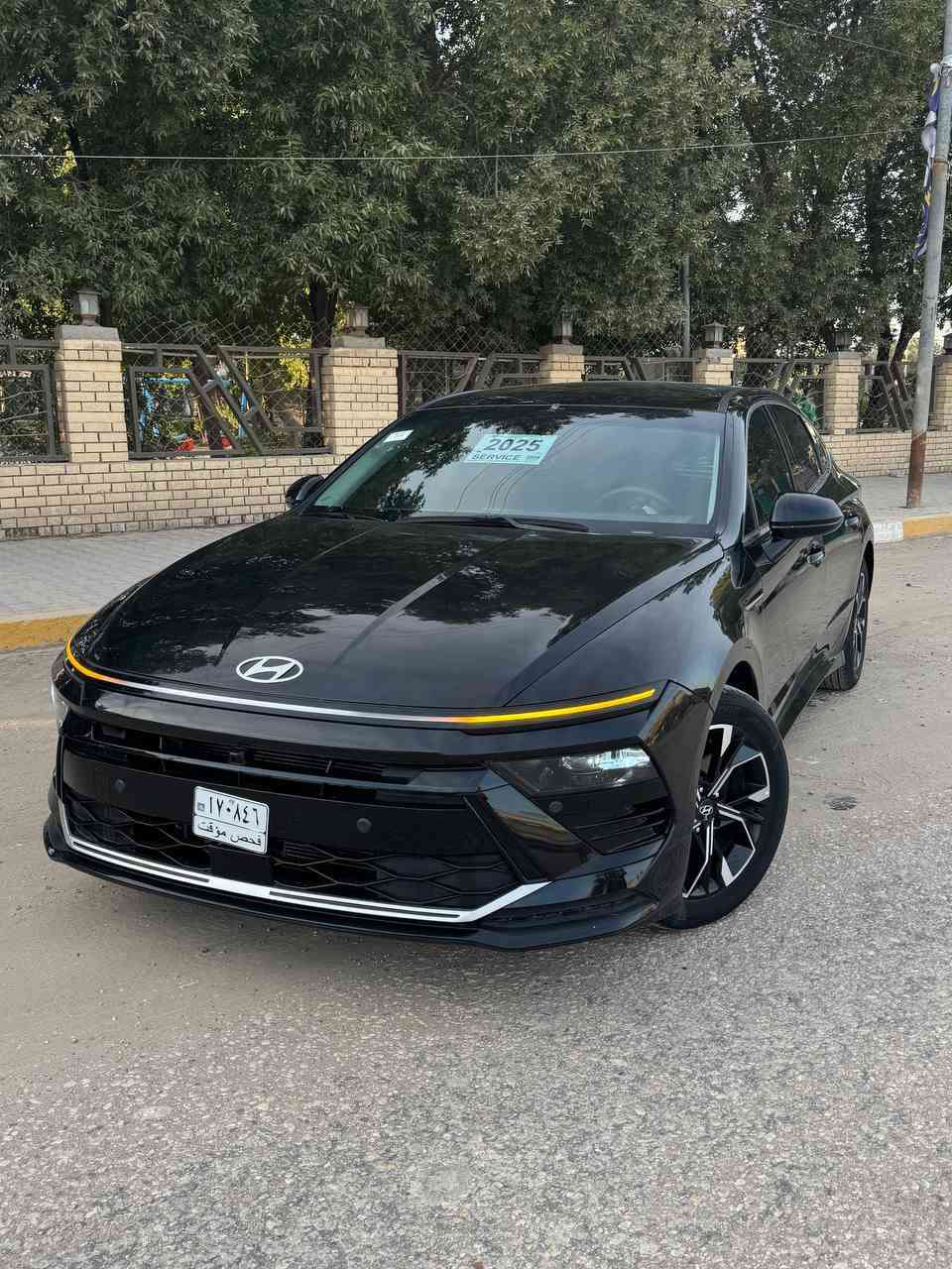 السلام عليكم هونداي سوناتا موديل 2025بحالة الوكالة  سياره زيرو ماشية 2000فقط وارد أمريكي السعر 174وبيه مجال رقم قادسية شهداء تاخذ جاهز لوحات وسنويه وكاله سنتين واصير حره حادث أمريكا بنيد فقط شرط الفحص بدون دواخل ايرباك دركه فقط صور الحادث بالمنشور السياره فول عده بنراما مكان السياره الديوانية ***********
