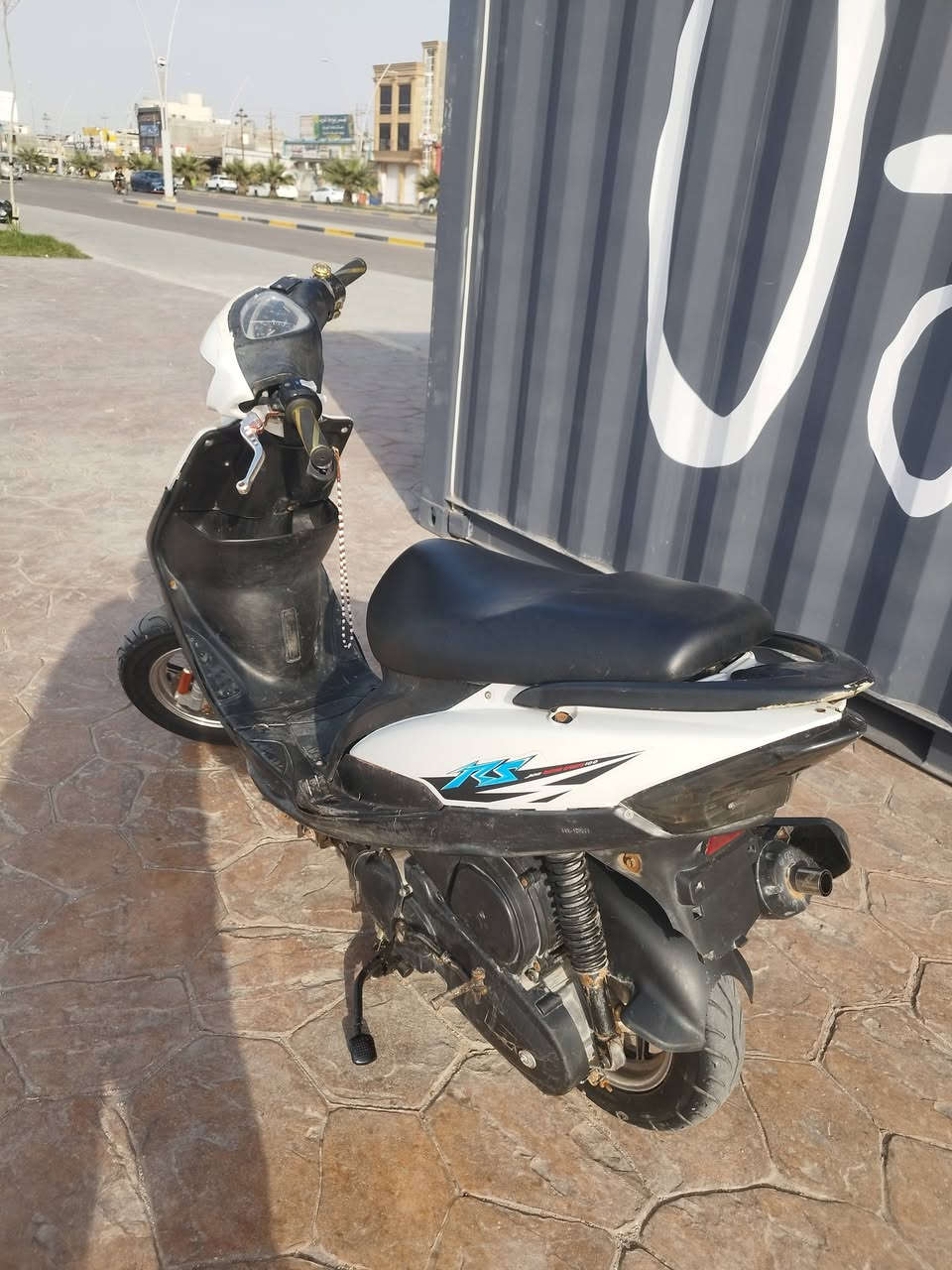 السلام عليكم دراجه ماكس عدله دراجه تخبل عقل رياضي ويلات نجمه بس بيه صوت بل صفحه مال كلجات وصوت فيلسه فقط دراجه خير من الله كهربائيات شغاله نكره سلف السعر500 وبيه مجال عنواني بصره قبله حي الجامعة تواصل عبر الرقم***********
