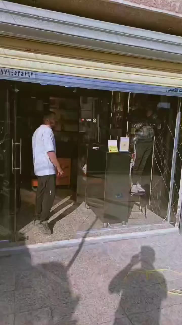 الكبنكات علي النعيمي***********
