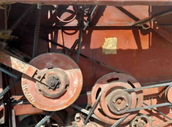 السلام عليكم لافردا 1985 للبيع رقم سنويه عظم نينوى سعر 60ورقة بيه مجال رقم*********** مكان الموصل مراوس بايشي
