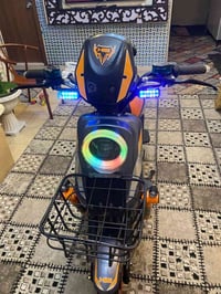 دراجة شحن H900  مستعمل للتواصل واتساب 07733440688