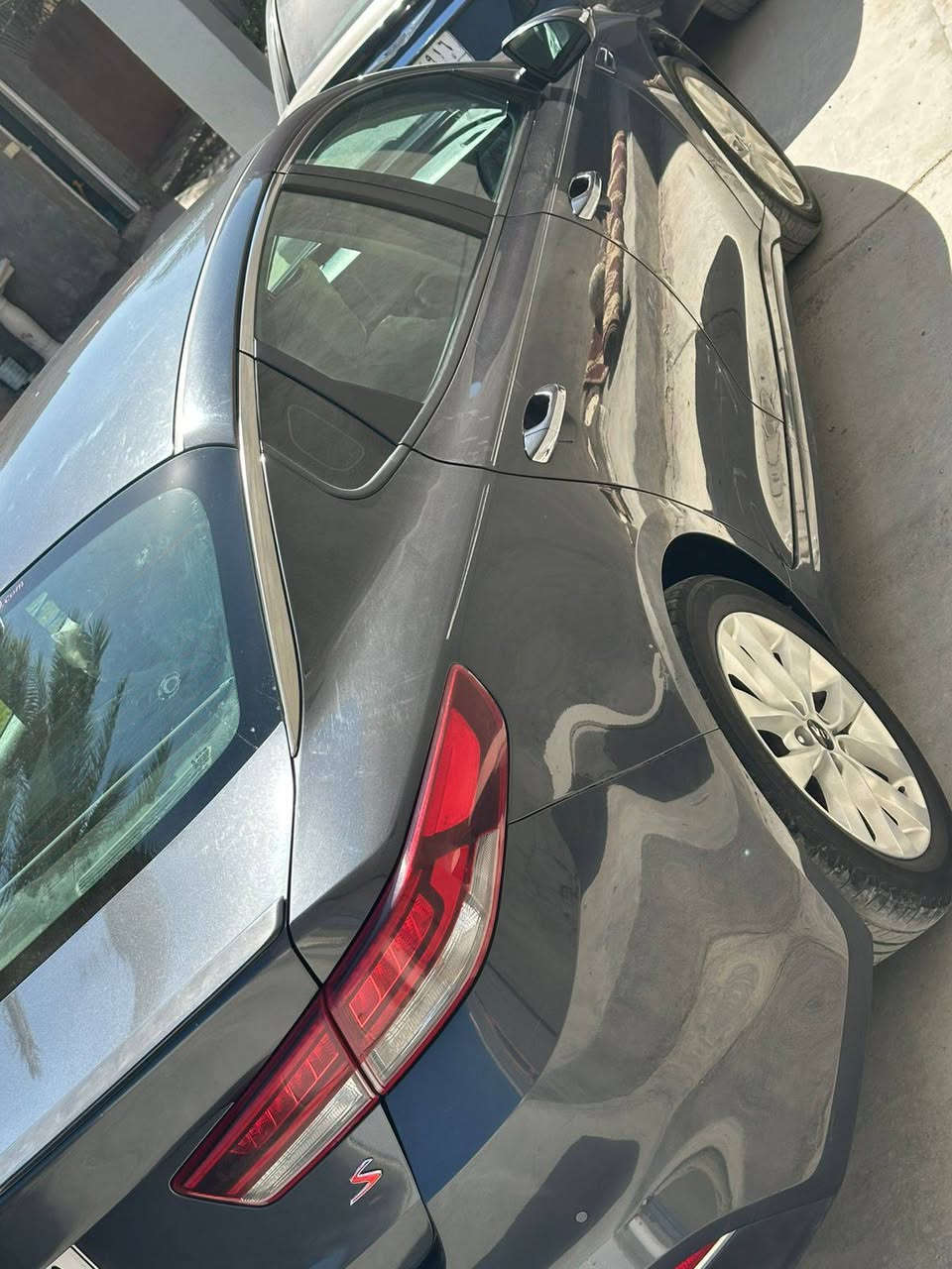 سلام عليكم
اوبتما موديل 2018امريكي
 مواصفات باب ثاني موضحه بصور سياره مكفوله كير ومكينه وحداده 
تدفئه تبريد بشرط
-تحكمات جهتين 
-هيتر كشنات 
-انضمه قياه 
وباقي مواصفات المعروفه 
ملاحظه (سياره مكفووووووله من كلشي عدا البنيد سونارها بلصور وذا تريد وين ميعجبك افحص)
مكاني بابل 
 ‏‪***********‬‏ اتصال او واتساب 
سعر ١٣٥وبها مجال للشراي
