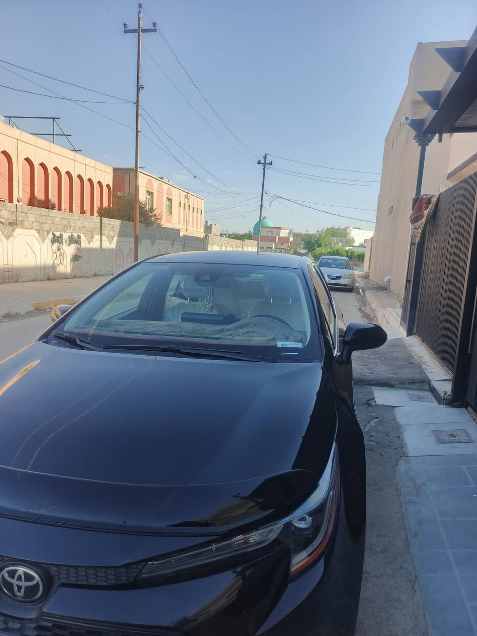 كورله ٢٢
سياره بدون حادث بدون صبغ أو بارد 
سياره كفاله عامه 
سياره بيه برأس بونيد خمس أصابع فقط
محرك 18

ماشيه 200 ميل
بسمي تحويل ثاني  يوم

***********
