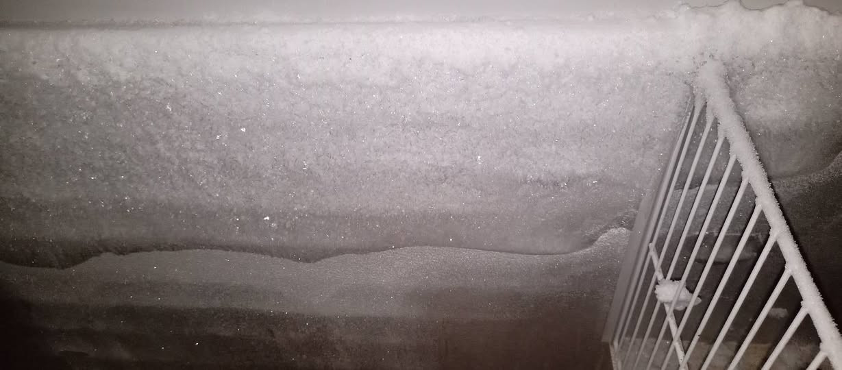 مجمده حجم كبير  شغاله تجميد كما واضح في الصوره فقط بابها ماينطبك بشكل الطبيعي السعر 200 وبيهه مجال 🌹


**إذا كنت صاحب هذا الإعلان وتريد حذفه لأي سبب، رجاءا أرسل رسالة إلى الدعم الفني**