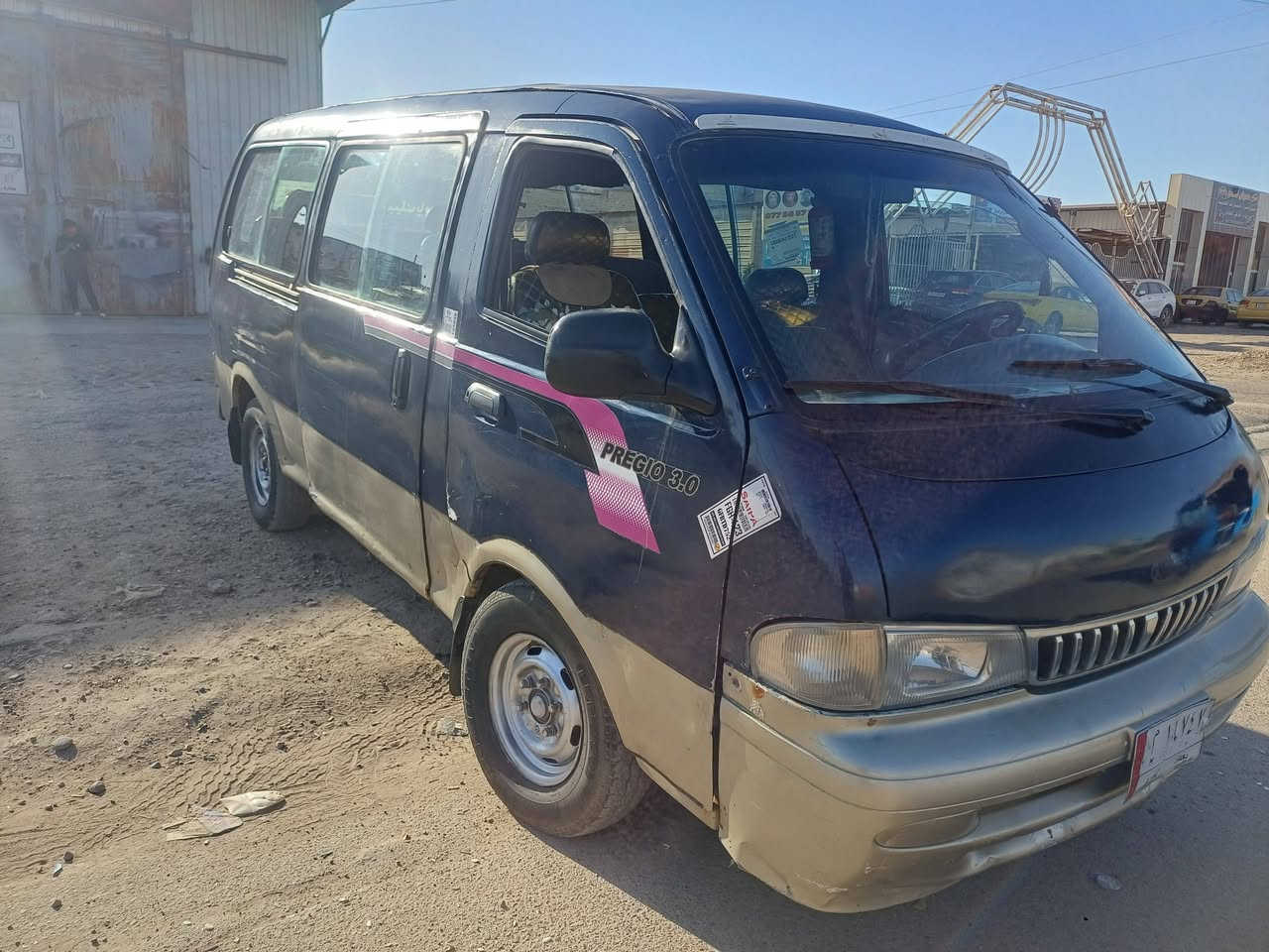 سلام عليكم لبيع كيا بريجو موديل 1997 رقم بغداد مكينه بيها بخار بدون تنقيص السياره حلوه خير من الله تحويل مباشر السعر 40 وبيها مجال قليل المكان بغداد المعامل الباويه رقم التلفون ***********
