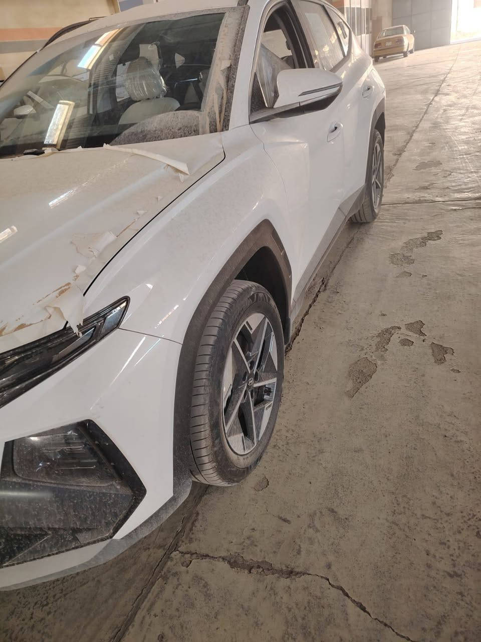 سلام عليكم للبيع توسان موديل 26 خليجي ماشيه 2000 أستقطاع مباشر بأسم دكتور وكفيل سياره فول مواصفات مكفوله كفاله عامه من كلشي بعدهي بدهن الشركه سعر 215 وبيه مجال بسيط رقم ميسان *********** او مراوس بسورنتو

