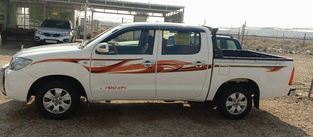 بيكم 2010
سعودي 
كير اوتوماتيك 
رقم انبار 
ماشيه 300
سونار مرفق بل منشور
اخوان التفاصيل كلها بسونار كلشي واضح
السعر 180
مكان السياره رمادي 
***********
