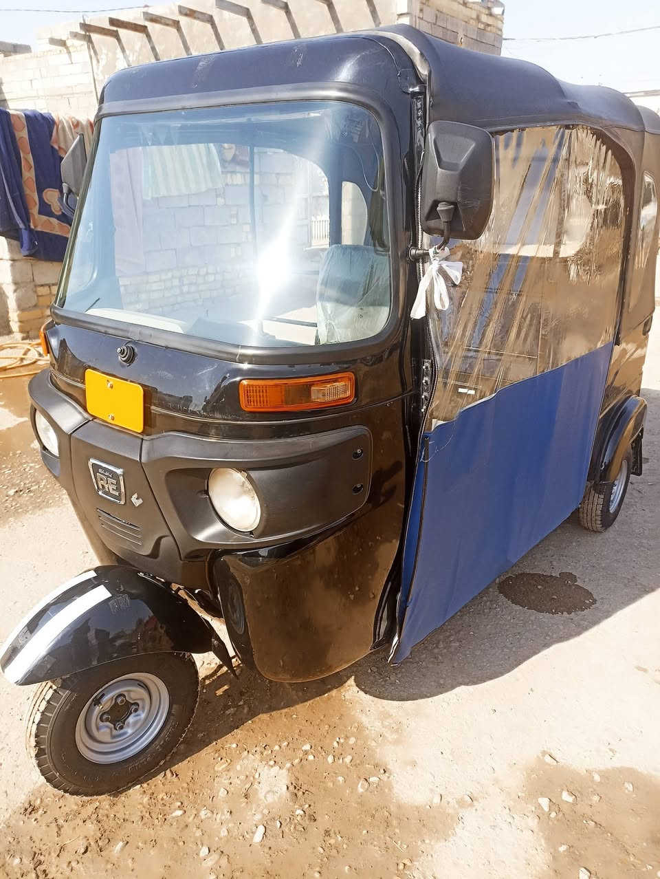 السلام عليكم تكتك للبيع  موديل 23. شهر 11. طالعه بل24 . أوراق اصوليه تكتك كفاله عامه وكيلها شاكر ابو المجر سعر 9 وبيها مجال.   هذا رقمي ***********
