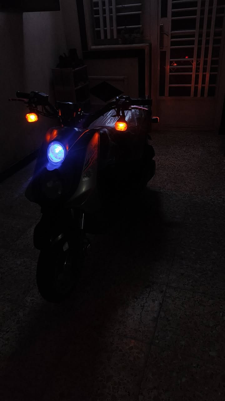 يا الله سلام عليكم سكنس جبلي لبيع فقط ادراجه كفاله عامه برغي ما ناقصها تجي تكلب توديها فيتر وين ما يعجبك وديها دراجه جديده معنه الكلمه دبل اشاره استيرن رياضي يدات بريك رياضي دراجه موديل 2015وارد ياباني دراجه الله شاهد مال جناي مداريها كلشش دهن امزويل 10_40بانزين كله محسن السعر 1150بيها مجال قليل مكان الدراجه بغداد الحسينيه رقمي ***********
