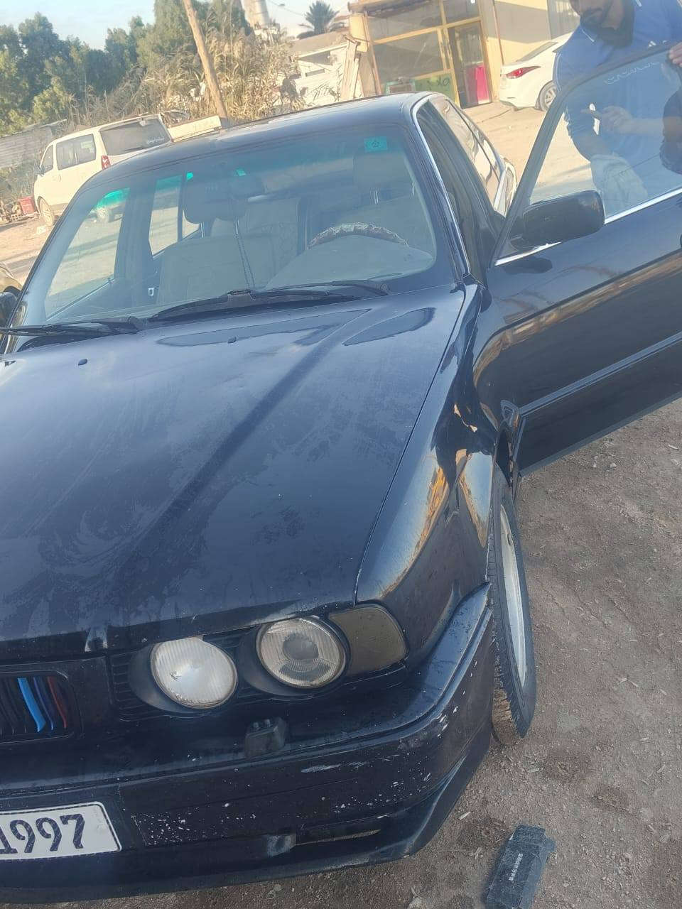 موديل 91 BMW للبيع 525 رقم صاحب السيارة *********** العنوان بابل شارع 80

