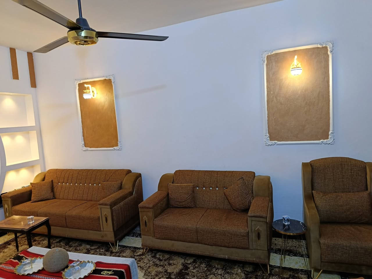 للبيع تخم حطاطه  10 مقاعد جديد كلفني 900 ابيعة ب450 وبي مجال مستعجلة على بيع


**إذا كنت صاحب هذا الإعلان وتريد حذفه لأي سبب، رجاءا أرسل رسالة إلى الدعم الفني**