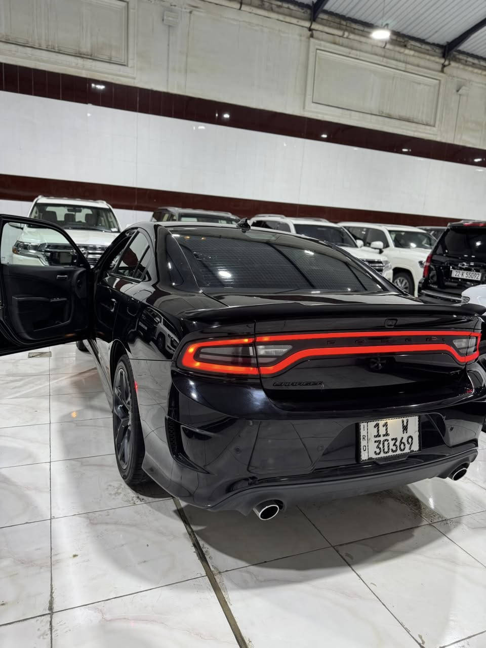 جارجر 2023 جيتي فول ماعدا الفتحه  ماشيه 65ميل وارد امريكي حادثها بس بنيد سياره حلوه وسعرها حلو مناسب عنوان البصرة الرقم ***********

