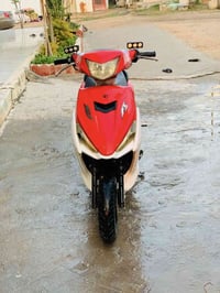 للبيع fs دراجه نضيفه مثل ما واضح كدامكم وتجي تفحص وتشوفه الدراجه نضيفه...