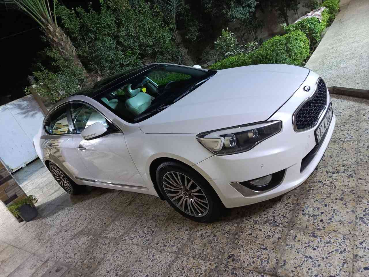 السلام عليكم  للبيع كيا كادنزه اللون ابيض رقم اربيل الدولي  بأسمي  هزه جديده وتحويل شوكت مايعجبك  محرك 3.5
مواصفات السياره بصمه وكشن كهرباء وبنراما وبرده خلفيه  وكشن حار بارد    شاشه اندرويد   تبريد وتدفئه مضبوطات  السياره عليها ادامه كامله من صدر وباتري  ومنظومه  البانزين  . السونار مرفق مع الصور  
العنوان حله .جبله .***********
السعر 148 وبيها مجال
