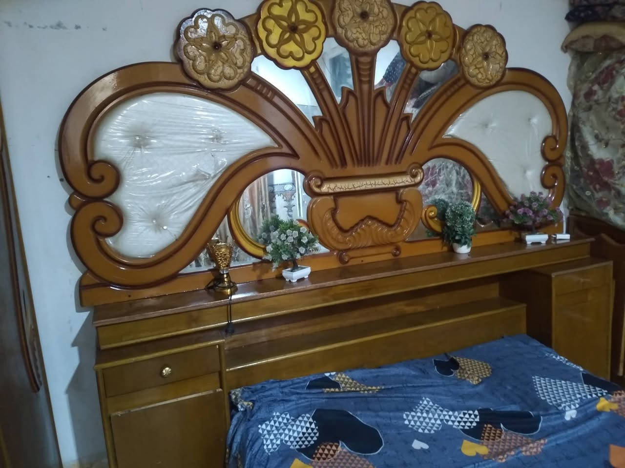 غرفه نوم للبيع الاتصال ***********
