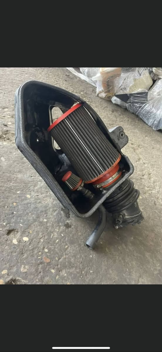 السلام عليكم متوفر عندي دركه اربي ام جديده صالنصات دبات سود وشوته رياضي يشتغل RT / SRT  هاذا رقمي ***********
