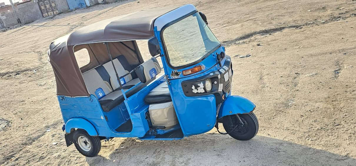 السلام عليكم تكتك للبيع موديل 20 جاهزه اوراق اصولي مكينه ستوه مسويها يم ابو الحناتيش السعر 4و800 وبيها مجال الرقم بيه واتساب ***********

