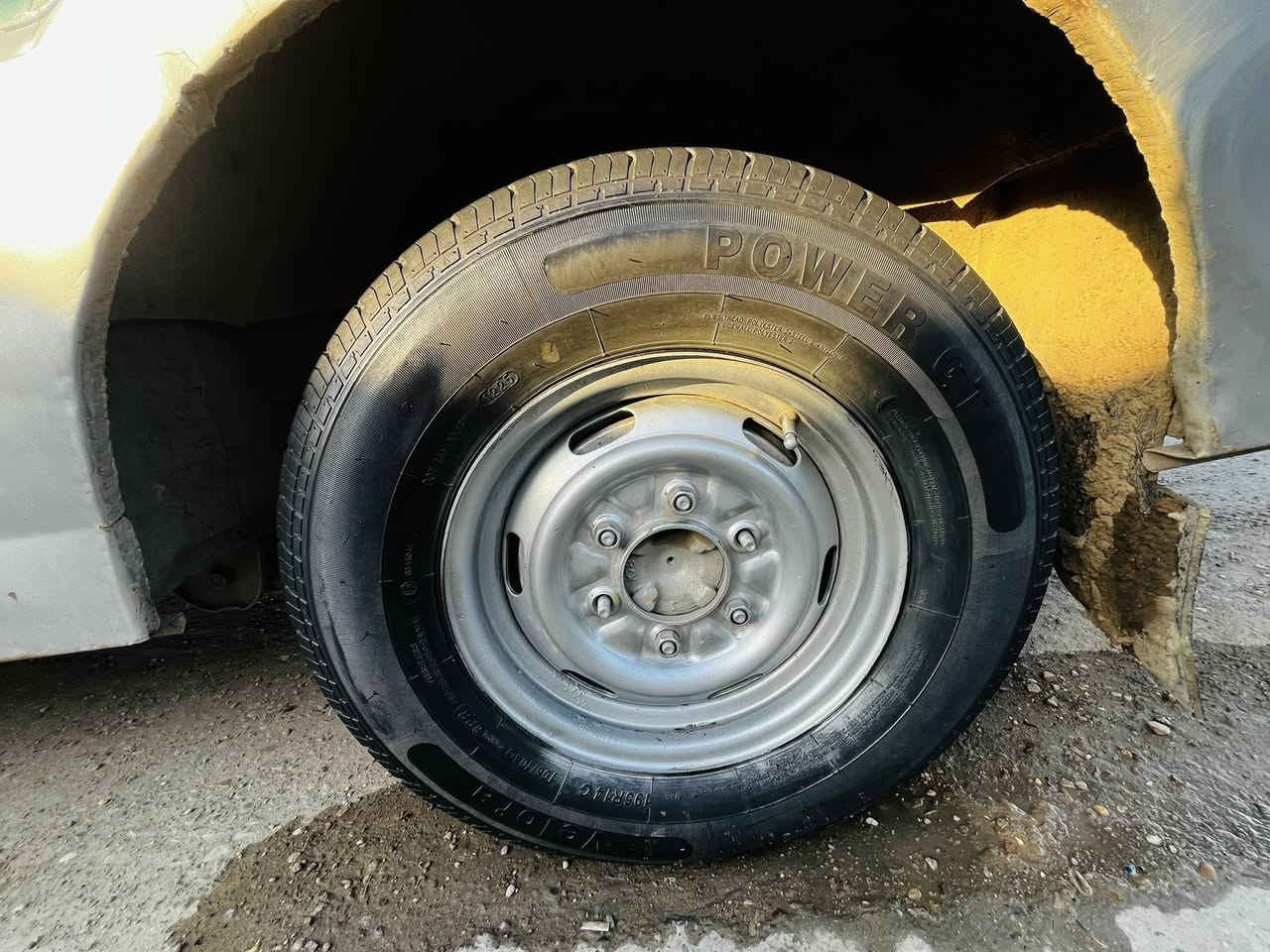 السلام عليكم للبيع كم مواصفات محرك جير اكس شاصي سعر 38 مكان يا ابو غريب زيدان استفسار عن الرقم.***********
