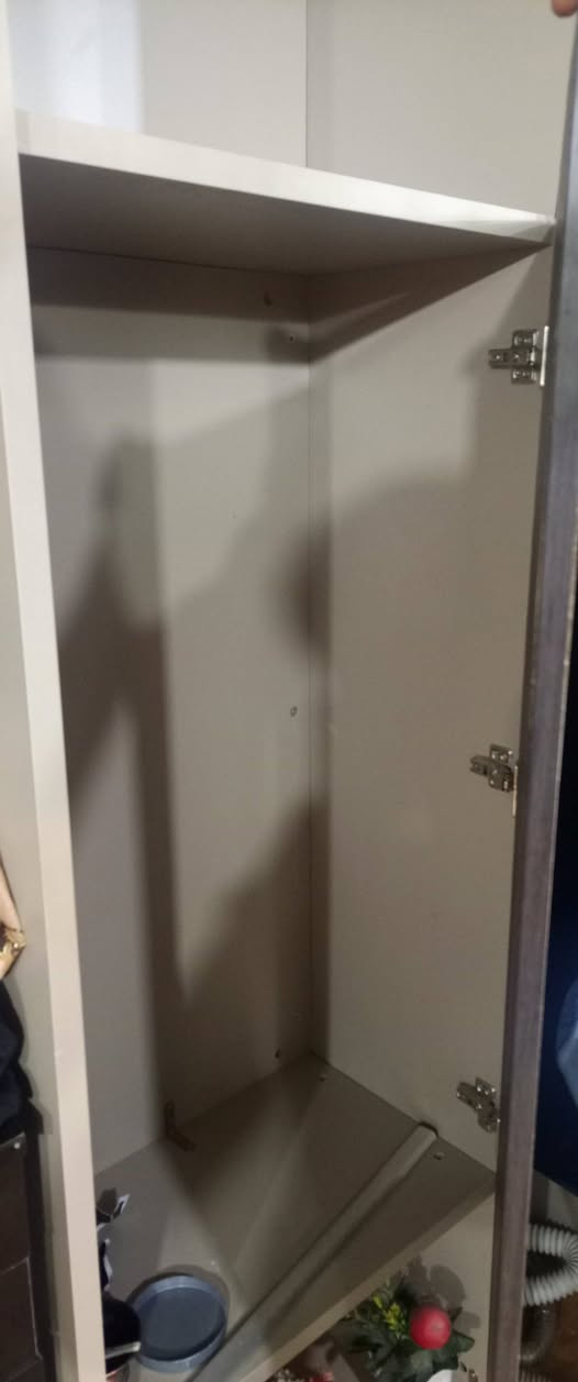 سلام عليكم ميز مكتب وطبله  ومكتبه المكتبه 💧لايحته رطوبه  شوي ولمكتب نضيف جدا السعر 900وبي مجال قليل مكاني بغداد رقمي📞***********
