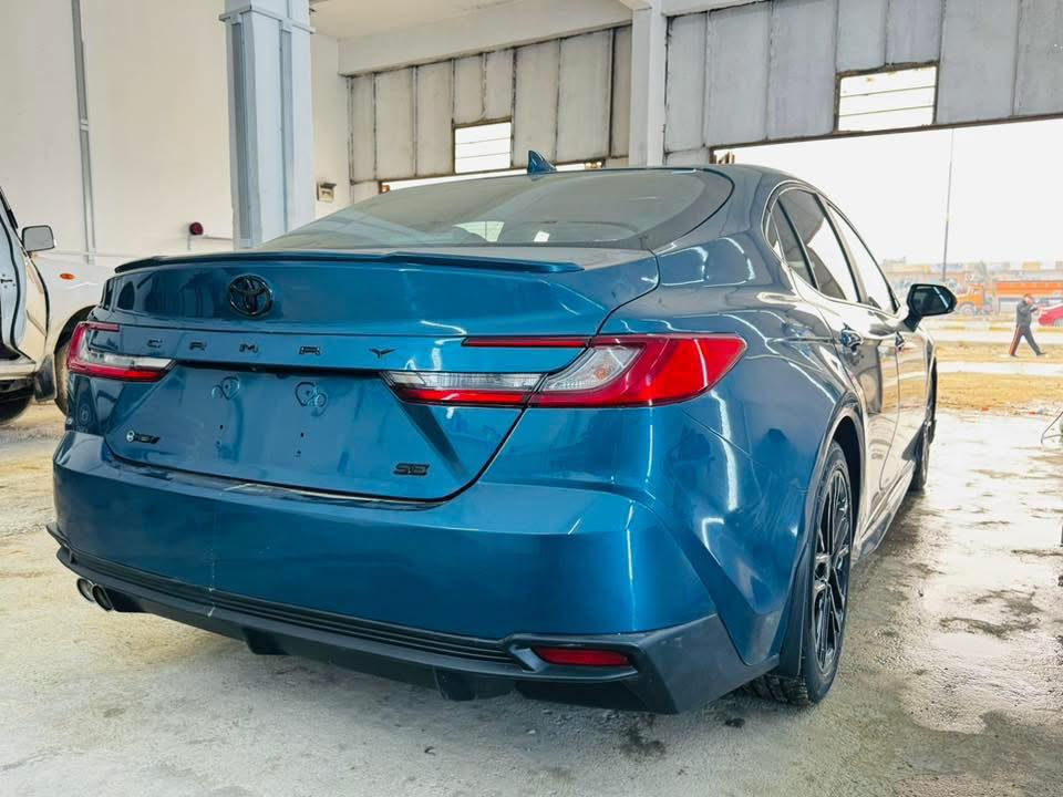 كامري 2025 SE  HEV
دخول جديد 

ماشيه 5 الف ميل 

لون فيروزي 

مواصفات الـسياره معروفه 

وارد امريكي ضررها كلش خفيف 

قبغ جنطه تبديل وجاملغ خلفي ايمن صبغ

تصليح درجه اولى 

بدون دواخل بدون ايرباك شرط

بچم كبس 

السياره بحالة الزيرو

صور الضرر مرفقه بالمنشور

رقم الشاصي:- 
4T1DAACK2SU598049

السعر 244$ وبيها مجال قليل

مكان السياره:-الانبار/القائم

كامل التفاصيل مذكوره بالمنشور

لاتخابرني تسئلني على تفاصيل 

رقم الموبايل:-***********
