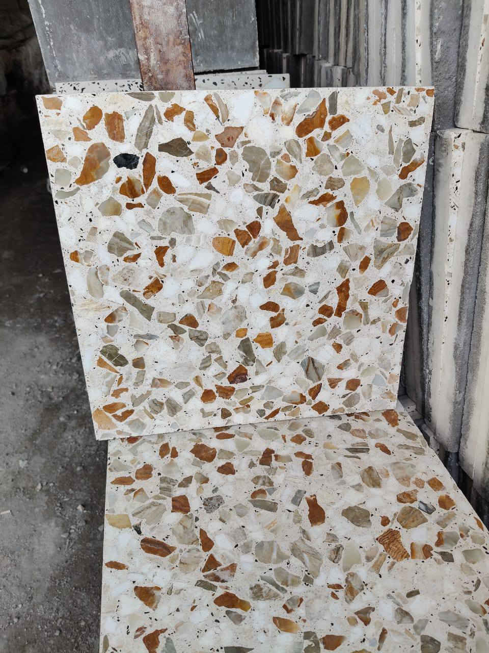 كاشي عراقي شغل النجف شغل درجه اولى عالي الجوده ضمان الجوده سمنت ابيض واسود درجه اولى شرط ضمان حي الحرفين خلف البانزين اي ستفسار خاص او وتساب *********** النجف, العراق
