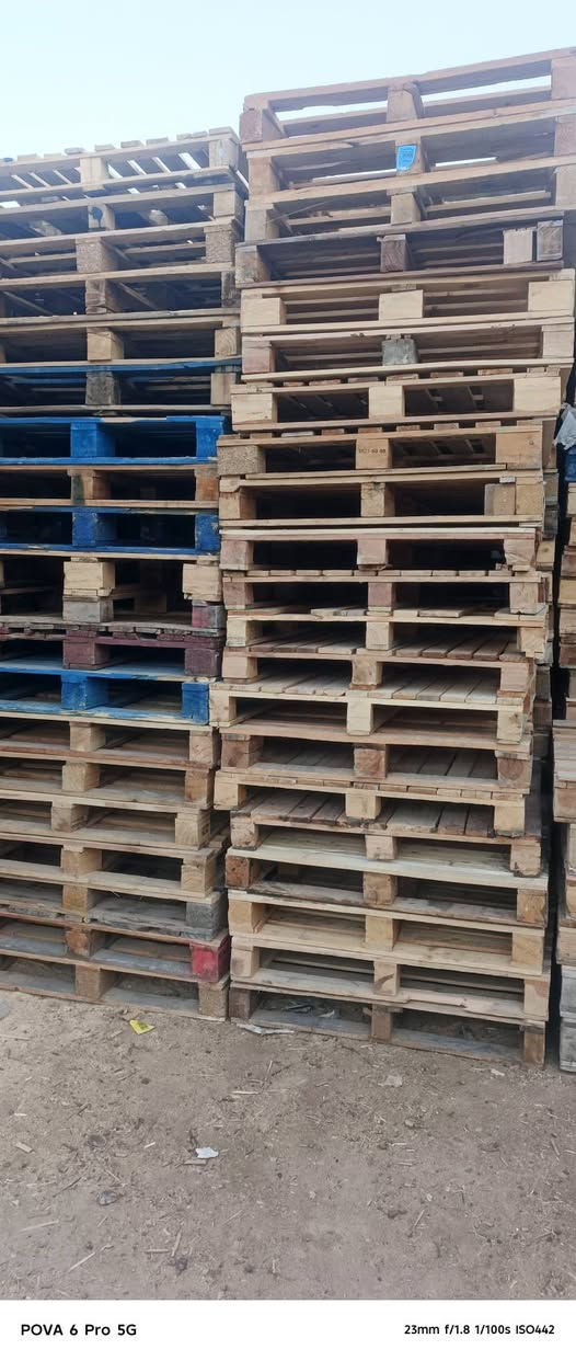 سكيب 120x100 العدد 250 سعر القطعه 5 ونص مطروح سكيب نضيف وجاهز كله ستندر مكاني بغداد مدينه الصدر ***********
