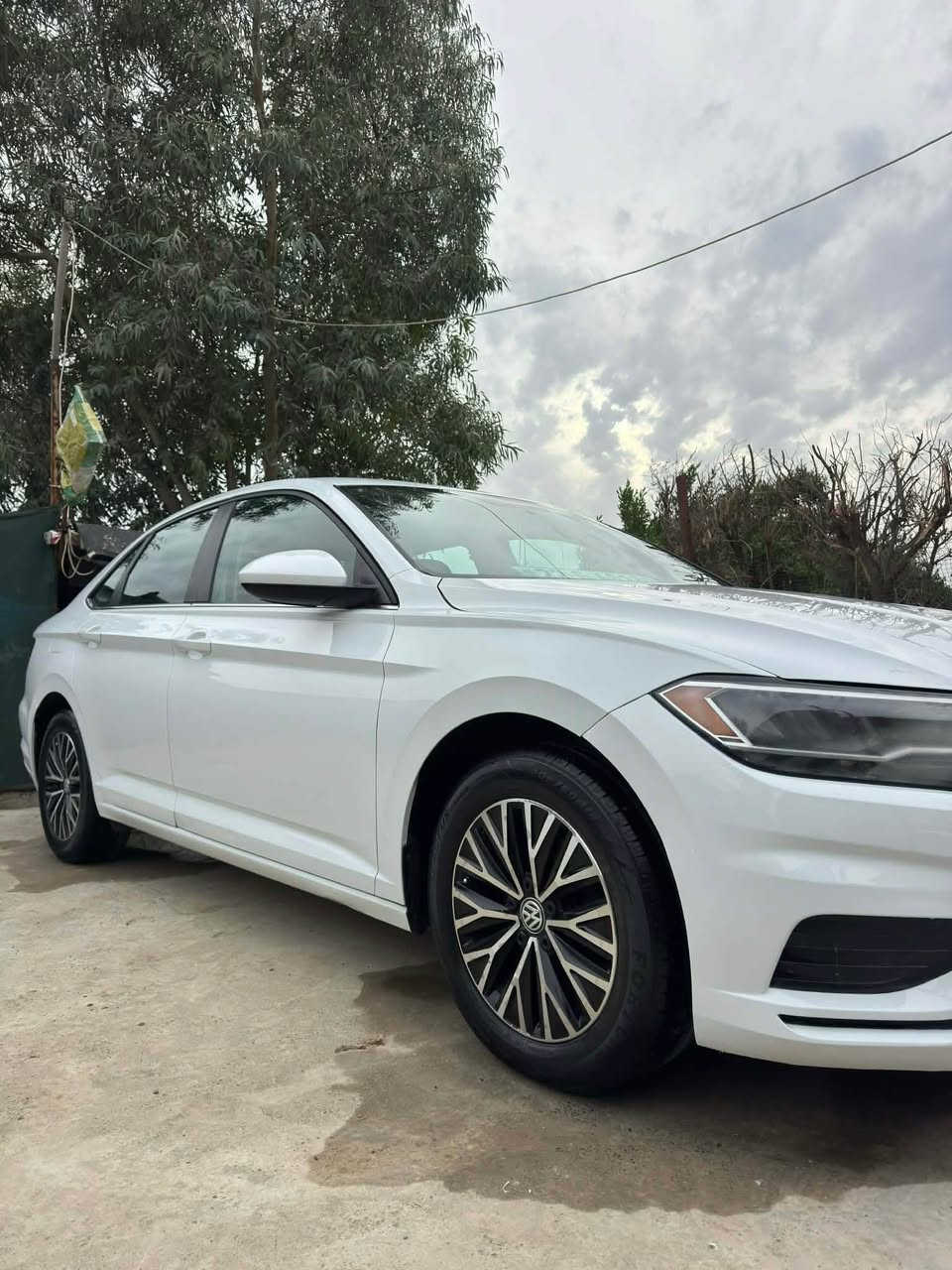 ڤۆڵگسواگن جێتا 2019 مواسەفات S 14T
گێڕ ئۆتۆماتیک ، ٨نمرە
تحدید سرعە
مەودای دووری و نزیکی سەیارەی پێشت دیاری دەکات
ڕاداری پێشەوە و دواوە
ڕاداری ئاوێنە Auto start, stop
کامێرای دواوەوە
برێک بەسمە
٣ مۆدی لێخوڕین
کارپلەی و ئەندریۆد ئۆتۆ
کامل لایتەکانی لیدن 
2 پارچە بۆیاخە خاملغو بونیت بە ژورێ بەشەرت  
ئەیرباگی هیچی نەتەقیوە 
پێش و پشتی کەپسە سایارەکە نموونەیە لە جوانی 

گێر و مەکیەنەی بەشەرت 
هیچ کێشەیەکی تێدا نییە 

ژمارەی خاوەنەکەی 
*********** أربيل, العراق
