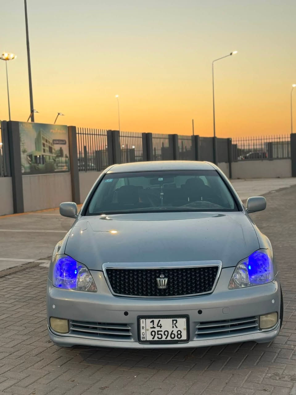 السلام عليكم تويوتا شاهينه مديل 2004 سياره جديده مكفوله من الكص بيها تبديل قصع اثر جراد مكفوله من الحادث فقط تبديل أصوليه رقم بصرة الدولي سنوه هزه جديده سياره مابيها اي نقص وفول مواصفات برده خلفيه كهرباء بصمه اربع بيبان سياره فول سعرها 125 وبيها مجال بسيط
للاستفسار ***********
