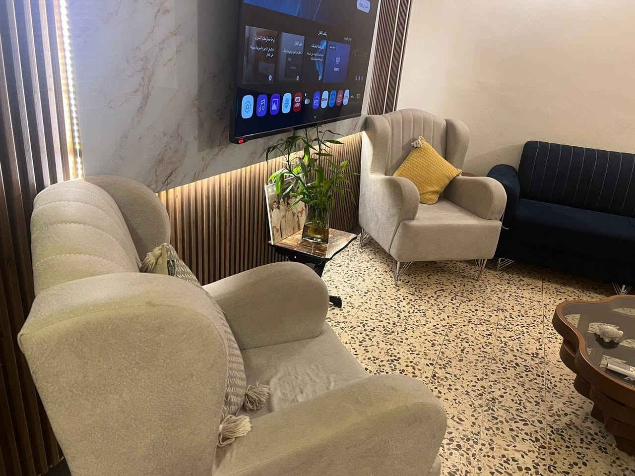 ميز طعام مرمر طبيعي نظيف وتخم ٨ مقاعد نظيف بدون ضرر


**إذا كنت صاحب هذا الإعلان وتريد حذفه لأي سبب، رجاءا أرسل رسالة إلى الدعم الفني**