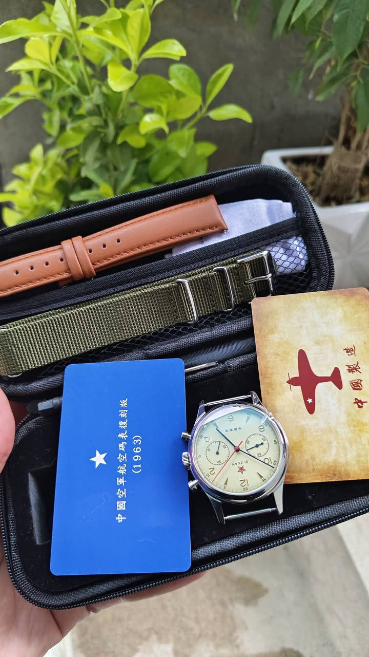 السلام عليكم ساعة ماركة اصلي مكينة عنكبوت تكويك جديد مامستخدم كامل ملحقات وياه 

سعر 165 الف 

توصيل كل محافظات متوفر


**إذا كنت صاحب هذا الإعلان وتريد حذفه لأي سبب، رجاءا أرسل رسالة إلى الدعم الفني**