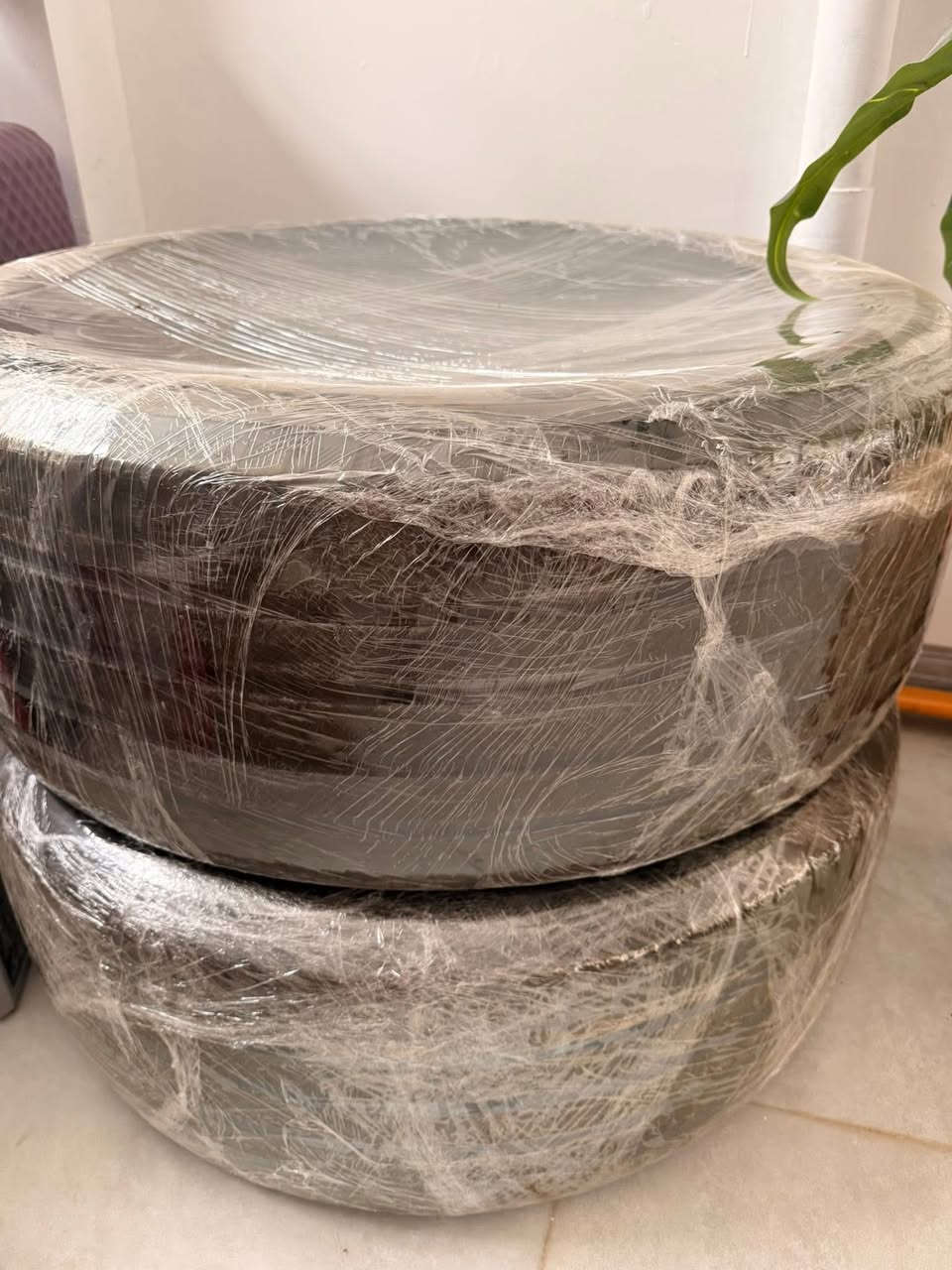 متوفر زوج تايرات Michelin أمريكي أصلي، قياس 265/50R20، جديدة شرط ومماشيات نهائياً امريكي اصلي
 تحتوي على طبقة داخلية مانعة للبنجر (Self-Sealing Technology) تساعد على سد الثقوب الصغيرة تلقائياً.
السعر 145 الف وهذا مو سعرهن ابد
📞 ***********
