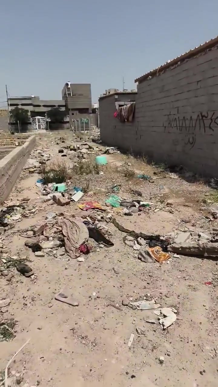 عرصا ميت متر عمود ميه وتلاثين شارع كربلاء طريق ياعلي قريبه عشارع سعرها 5,000وبيها مجال بصيط***********
