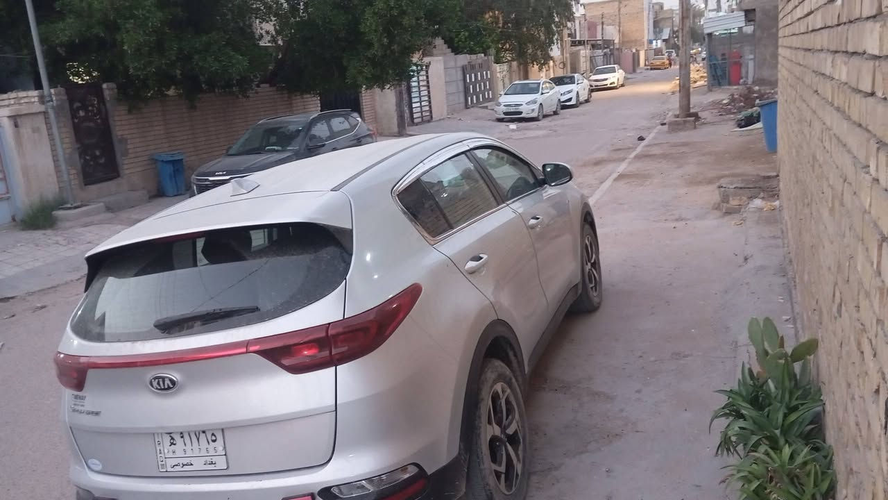 السلام عليكم سبورتج موديل 2020امريكي بيها جاملغ وبنيد
رقم بغداد مكان بغداد 
السعر 150
اتصل ***********
