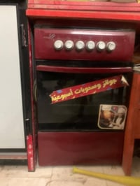 طباخ + فرن استعمال شهر واحد السعر 100  التواصل واتساب 07838688137