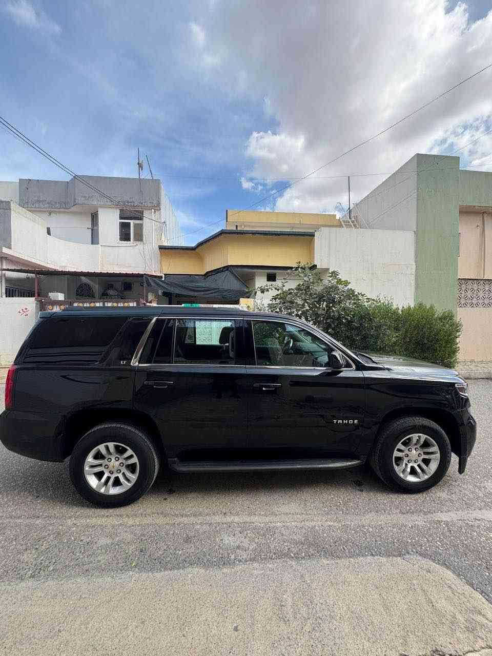 السلام عليكم اقره المنشور كامل والله يوفقكم الي مو شراي لايتصل تفاصيل السياره كله ذاكره مع جزيل
 1- النوع . تاهو LT 
2-الموديل. 2019
3-الحادث:_٣ قطعة صبغ بدون دواخل
 4- حالة الايرباك:_سليمات
____________________________
الموصفات :_فول الفول عده الفتحة
1-رادارات امامي
 2- شاشة كبيرة+قاصة
3-المحرك 5.3
4-جنطه كهرباء
5-جنطه شفط
6-داخل جلد اسود
7-الكشنات vip
‏8-DVD بالقماره (شاشه)
4- كامره خلفيه 
10-كشنات كهرباء
11-تدفئه كشنات
12-كشن ذاكره خزن 
13-تشغيل عن بعد
رقم كركوك هزه سنويه جديد تحويل مباشر
كشره سليم من الخدوش والتكحيلات السياره مثل الصور واحلى بعد كير محرك مكفولات من الفتح والتبديل تخم تاير وكلشي بيها جاهز وجديد مابيها اي نقص 
السعر 340للاستفسار *********** اتصال+غير متواجد ع الفيس 
لعنوان كركوك كركوك, العراق
