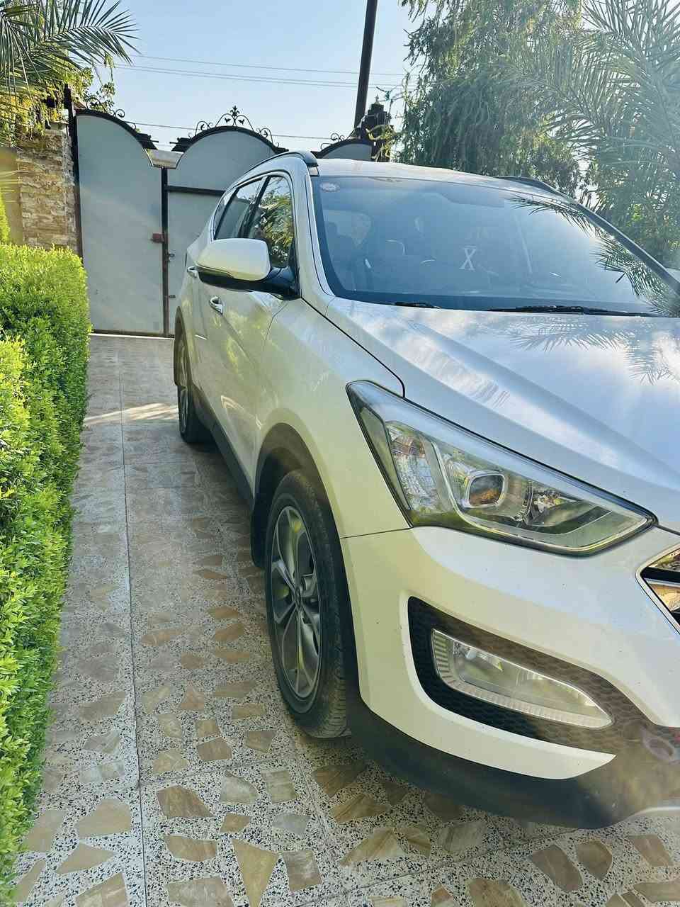 سنتافي خليجي موديل 2016 مكفولة كفالة عامة ستة سلندر بصمة فتحة شاشة حساس خلفي *********** رقم ديالى.
