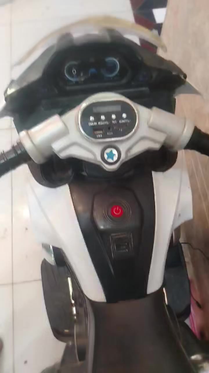 دراجة أطفال نقص بطاريه ب40 قفل المكان رميثه حي الشهداء


**إذا كنت صاحب هذا الإعلان وتريد حذفه لأي سبب، رجاءا أرسل رسالة إلى الدعم الفني**