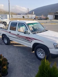 پيكاب دير 2007 مكينه كابريته منه فيست گير و مكينه و اكسل به شه رت كاره...