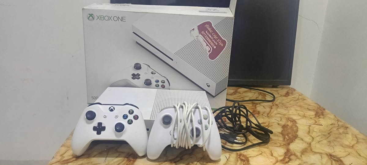 السلام عليكم للبيع
الطباخ سعره ٧٠ الف
الاكس بوكس نظيف جدا مع ملحقاته سعره ١٩٥
للاستفسار الاتصال ع الرقم ***********
