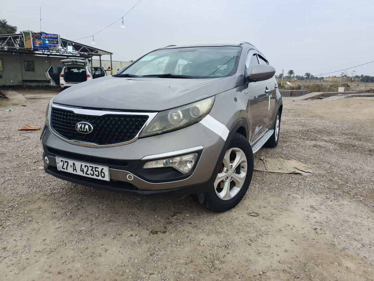 للبيع او مراوس حسب القناعه ؟ 
كيا سبورتج ٢٠١٤ رقم ذي قار
خليجي
لون رصاصي 
مكينه دوش ٢٠٠٠ 
تبريد ثلج 
مكفوله من التبديل والضربه 
فقط بيها صبغ اثر شخوط 
سياره جاهزه ومابيهه نقص 
السعر
145
واتساب ***********
