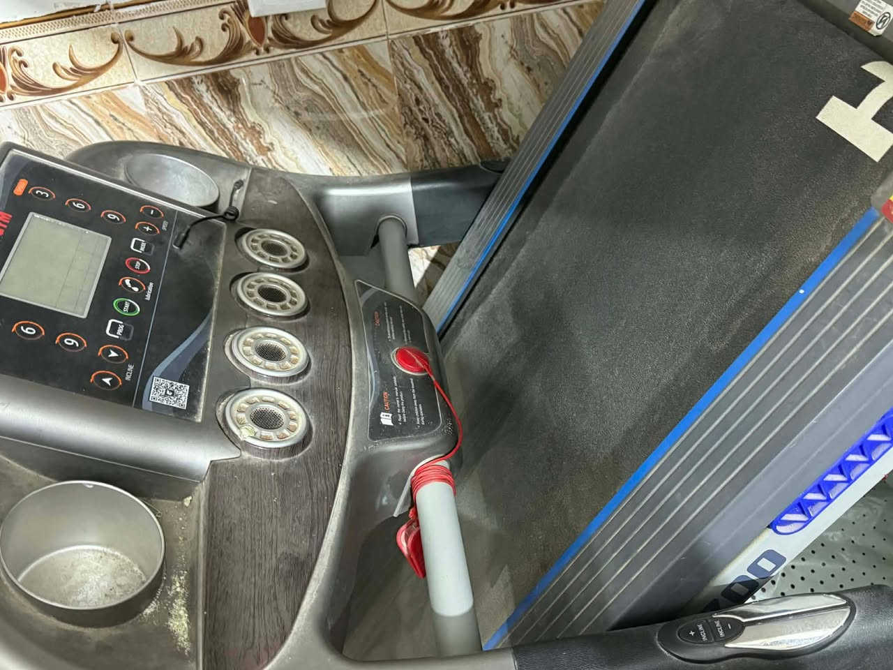 اجهزه رياضيه عدد 2 للبيع وجهاز جري جبلي يتحمل وزن 150 مابيع مفرد ينباعن سوه سعرهن 300 وبي مجال بسيط حله البكرلي


**إذا كنت صاحب هذا الإعلان وتريد حذفه لأي سبب، رجاءا أرسل رسالة إلى الدعم الفني**