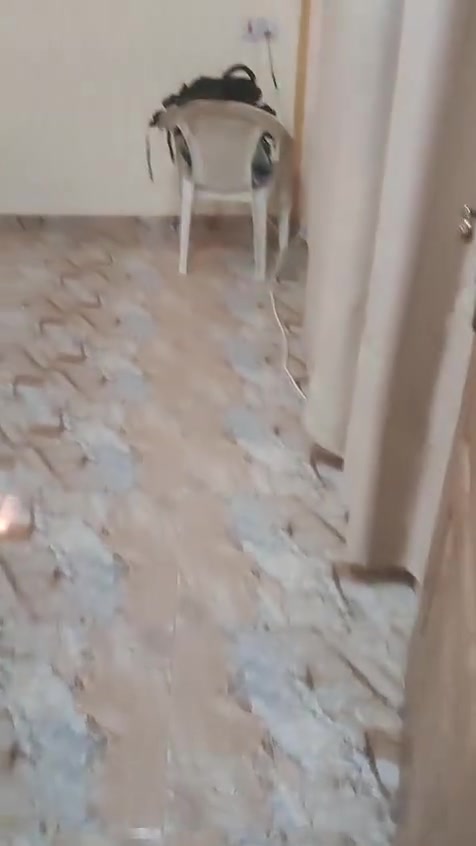 للبيع بيت 310م  خانقين حي شرطة  
المحتويات 
استقبال+مطبخ+صالة+غرفة نوم+مجمع صحيات 
كراج+حديقة مساحة البناء 160م البيت سيراميك مع كاع 150م
للاستفسار الاتصال على الرقم ***********
مكتب حسين للعقار
